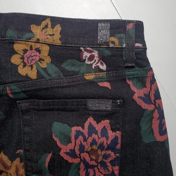 7 For All Mankind Black Denim Floral Mini Skirt sz 28w - Picture 8 of 16